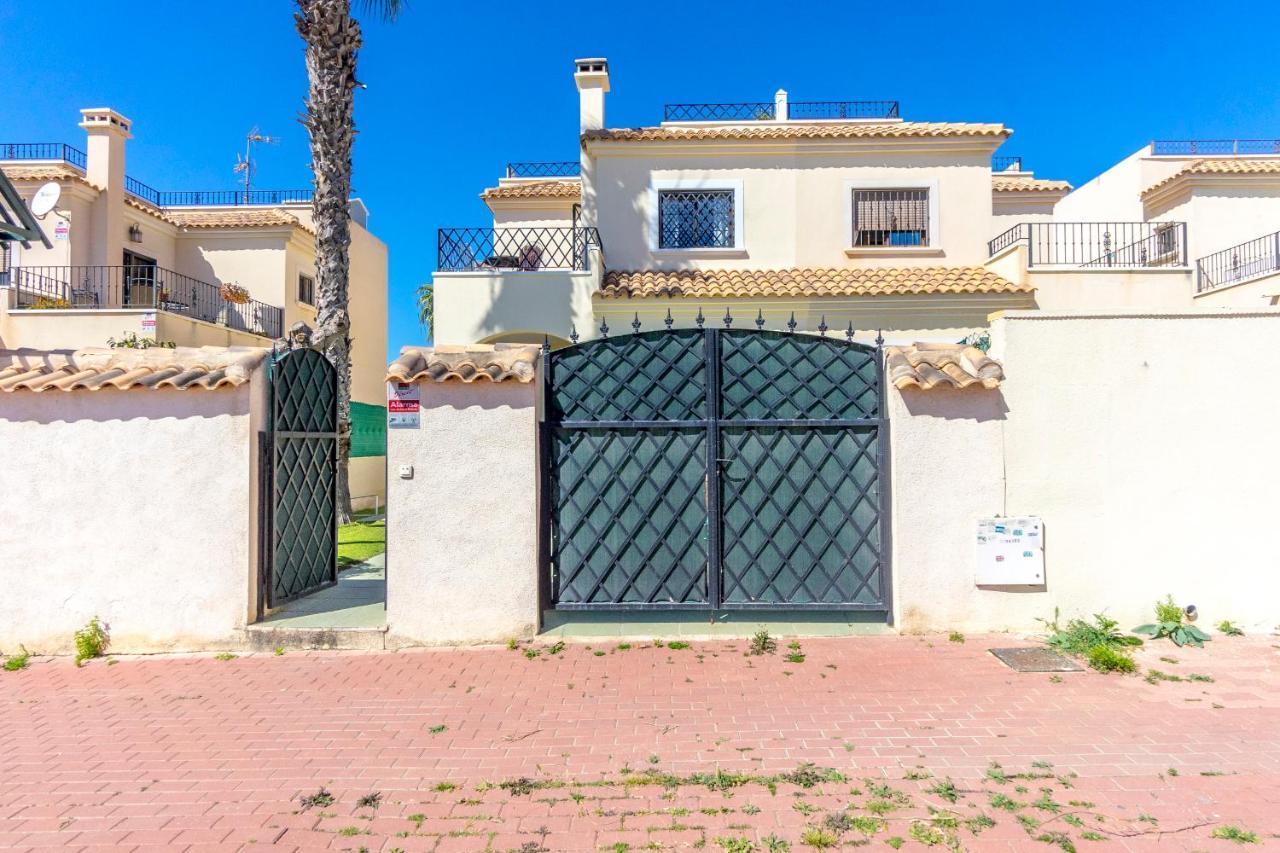 Fh Mediterraneo Torrevieja Exteriör bild